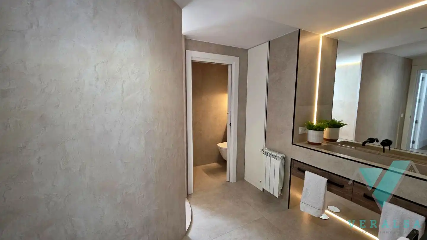 Baño de Piso en venta en Madrid con Aire acondicionado, Calefacción y Terraza