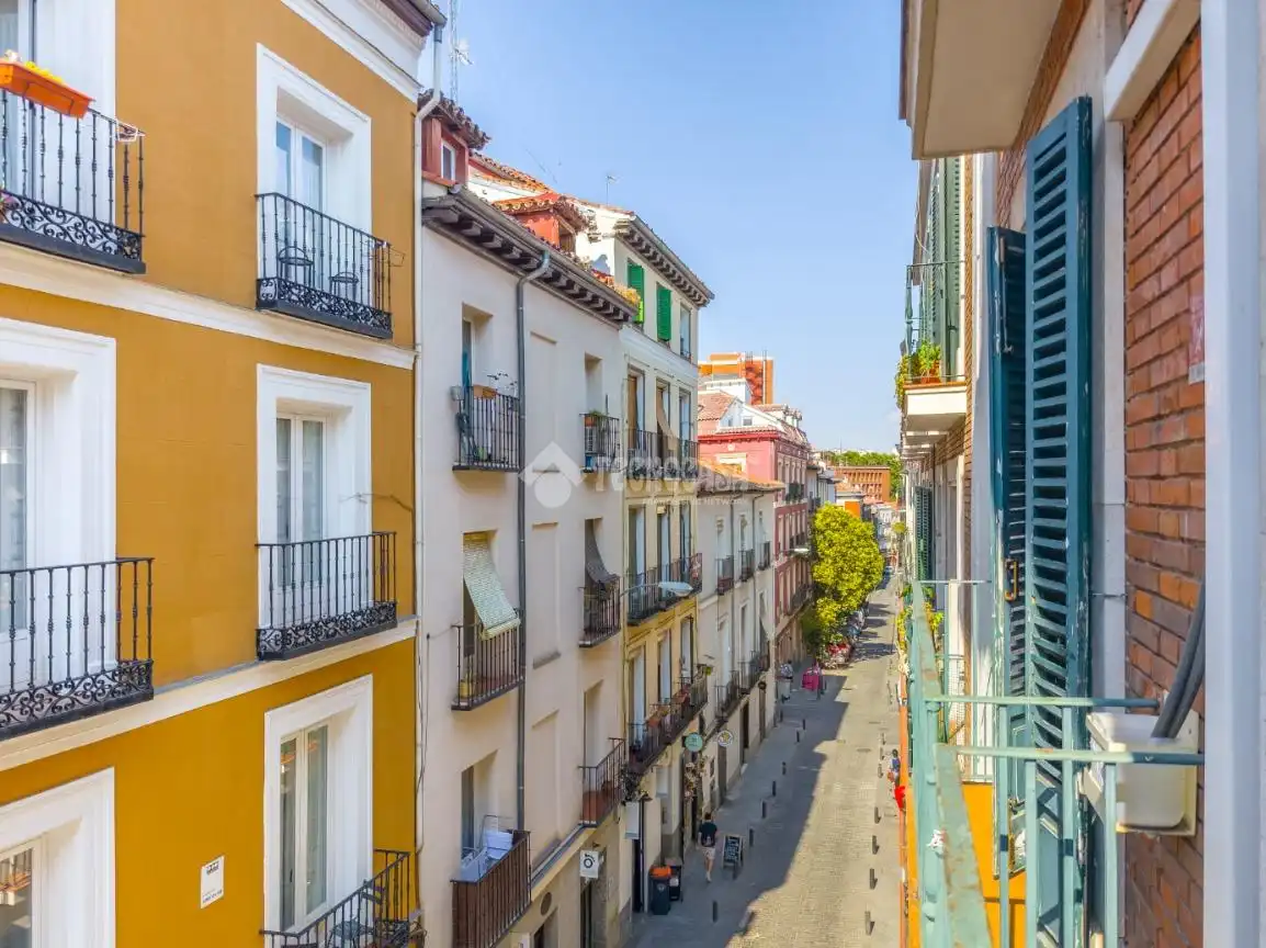 Außenansicht von Wohnung zum Verkauf in Madrid mit Klimaanlage, Heizung und Terrasse