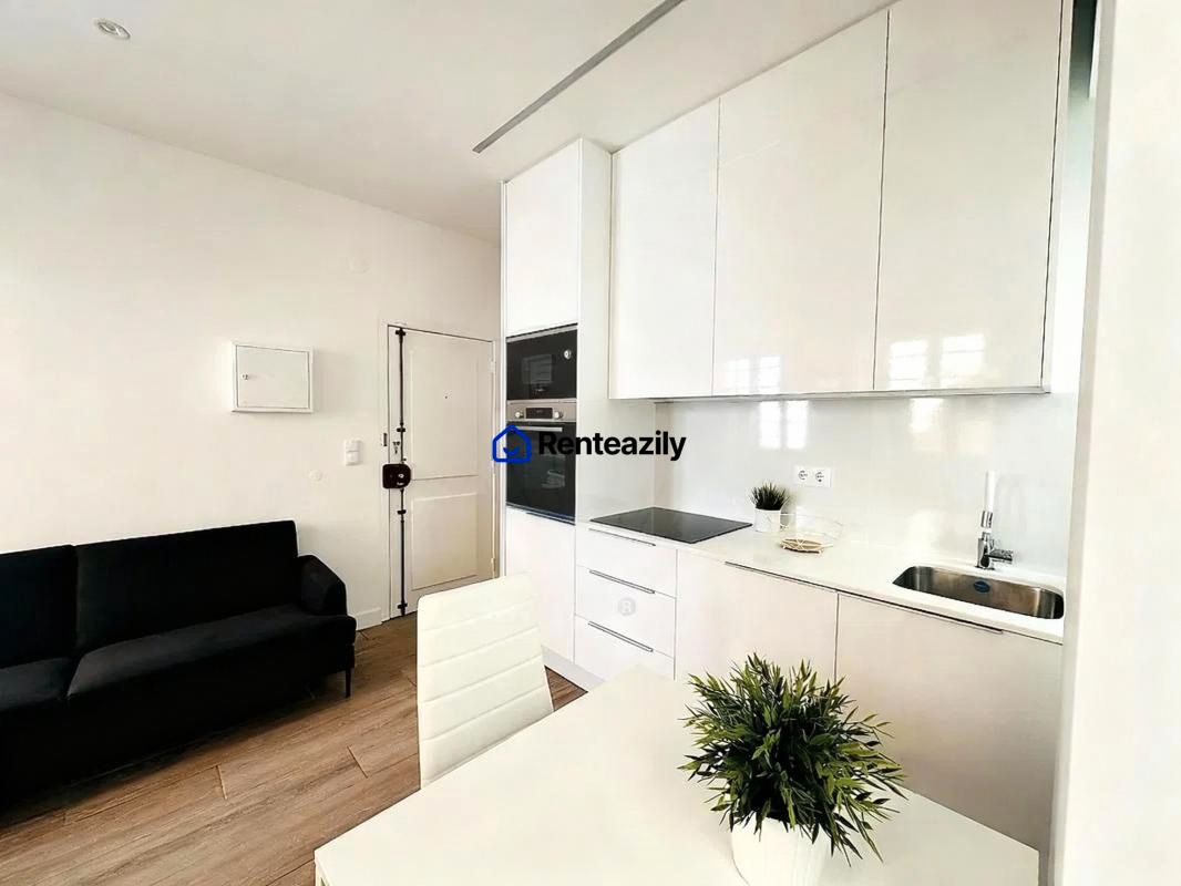 Cocina de Apartamento de alquiler en  Madrid Capital con Aire acondicionado, Amueblado y Se aceptan mascotas