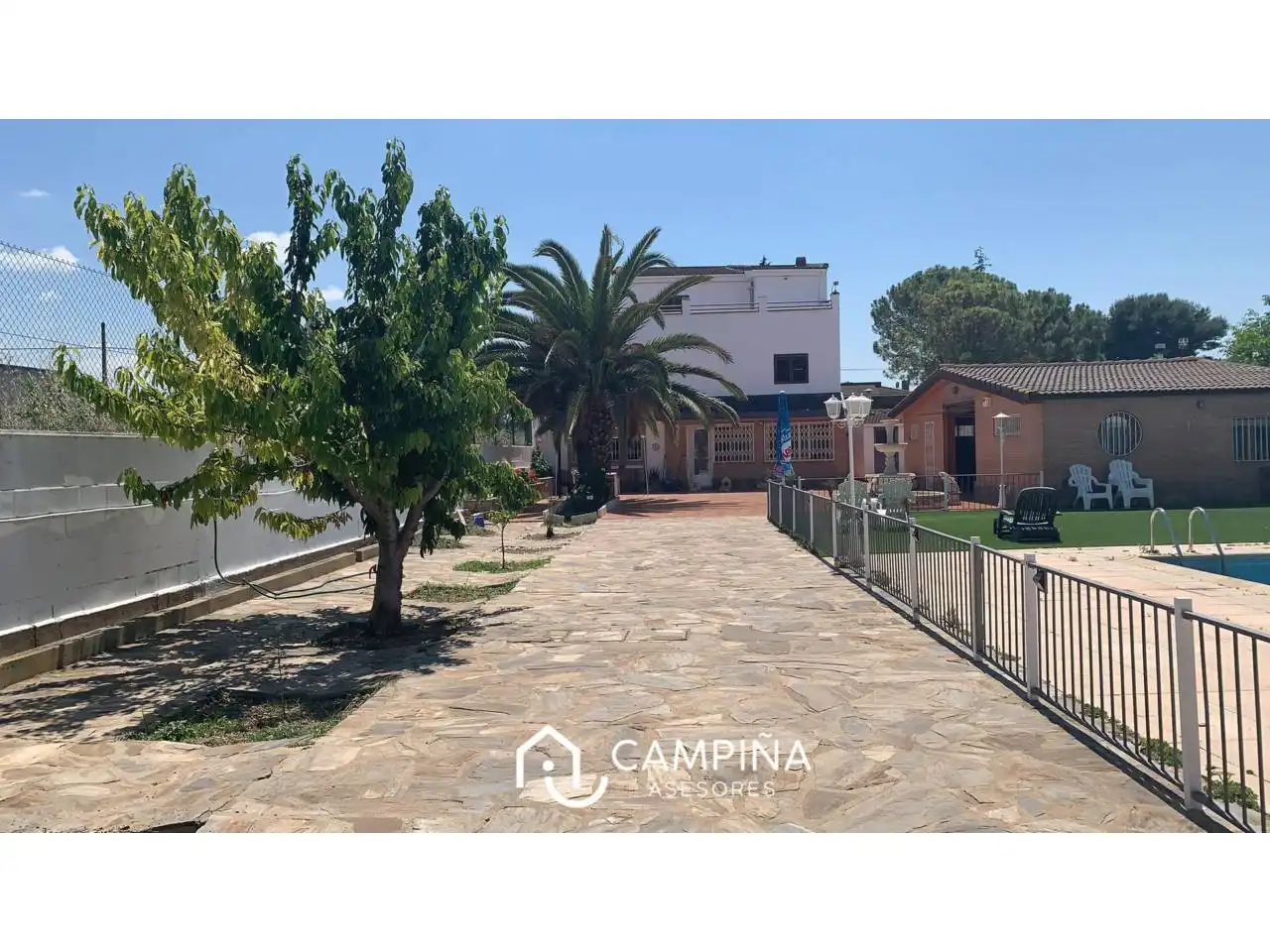 Xalet amb piscina en venda a Calle Pio Baroja 64