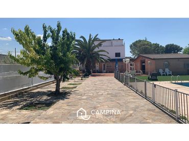 Villa avec piscine à vendre à Calle Pio Baroja 64