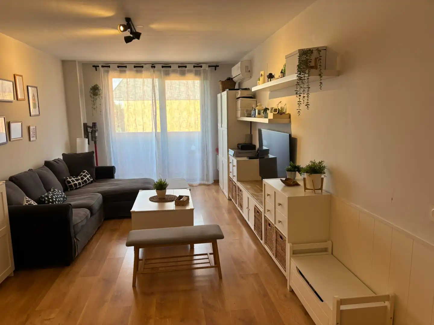 Sala d'estar de Pis en venda en Pinto amb Aire condicionat, Calefacció i Jardí privat
