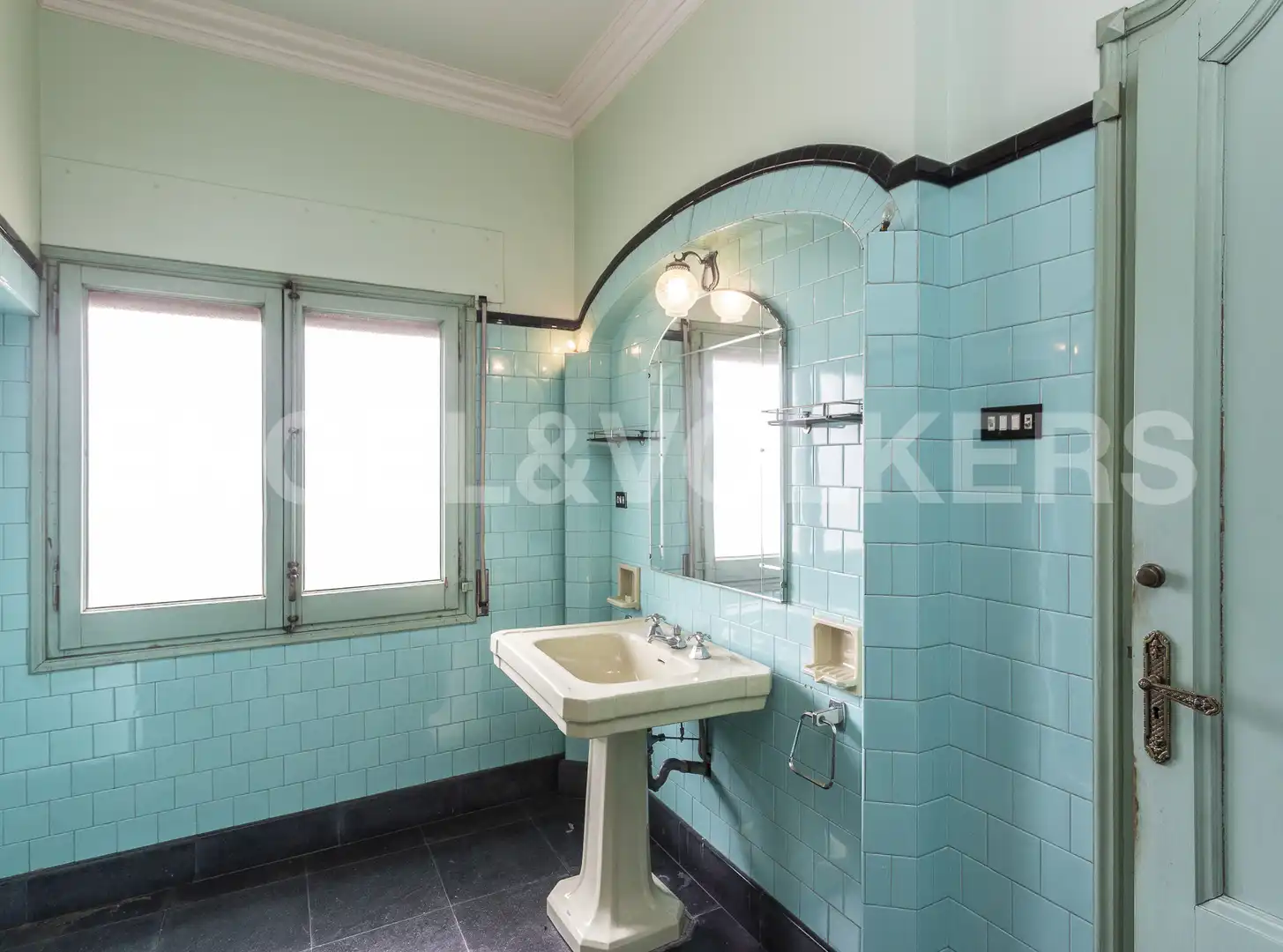 Bathroom of Houses for sale in Solsona  with Air Conditioner, Heating and Terrace