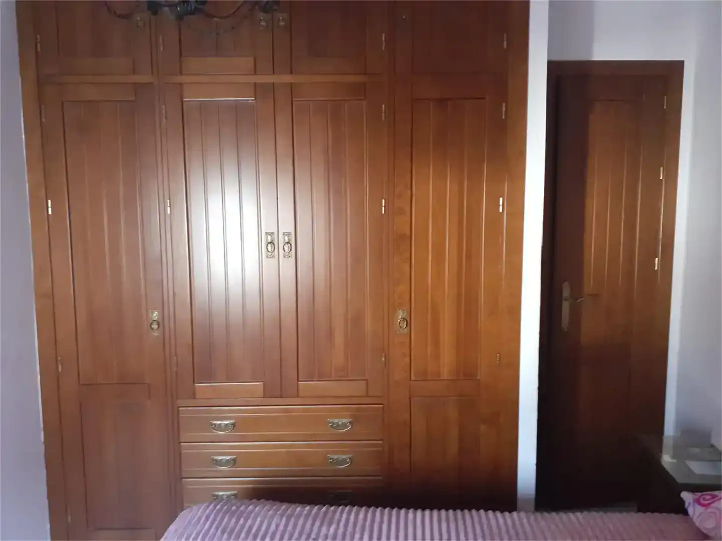 Habitación de Planta baja en venta en Ubrique con Aire acondicionado, Trastero y Amueblado