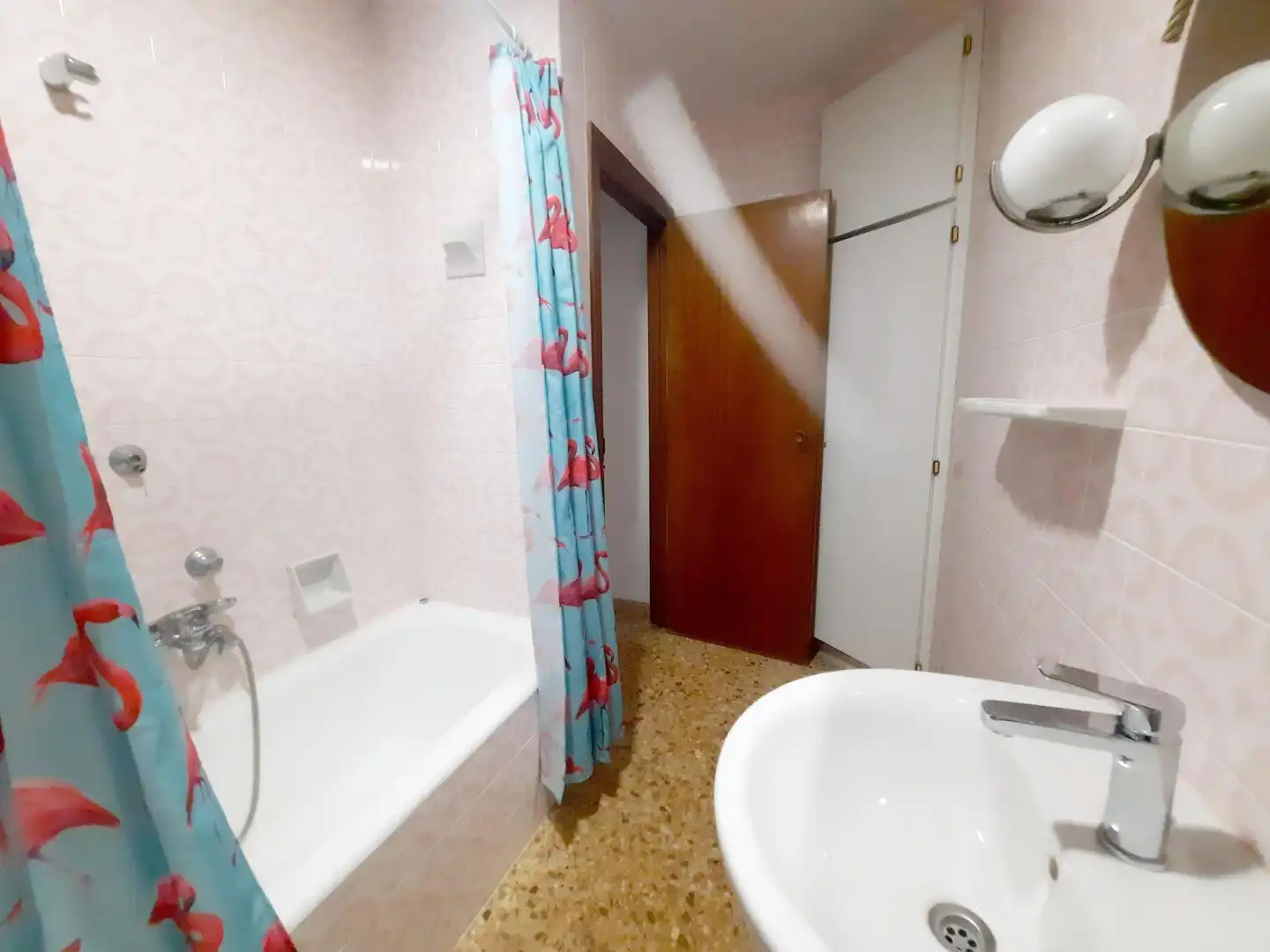 Badezimmer von Wohnung zur Miete in Sagunto / Sagunt mit Klimaanlage, Heizung und Balkon