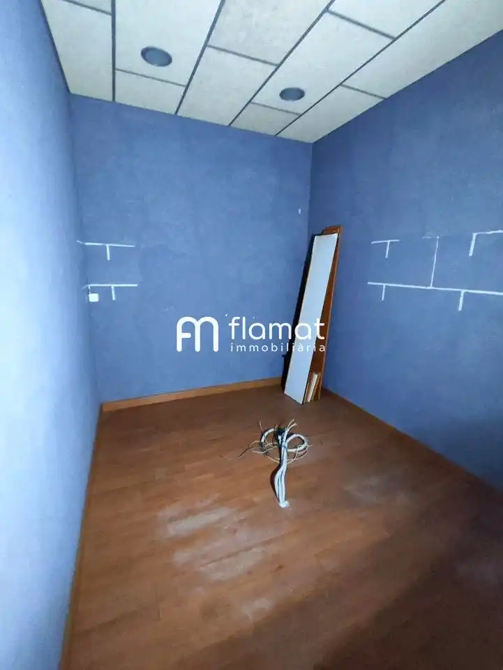 Local comercial en venta en Carrer de Castellarnau 1, imagen 2