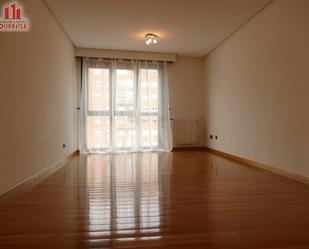 Bedroom of Flat to rent in Ourense Capital   with Heating and Storage room