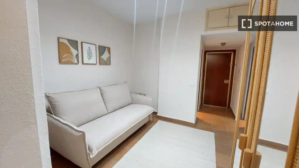 Room in Hispanoamérica - Bernabéu