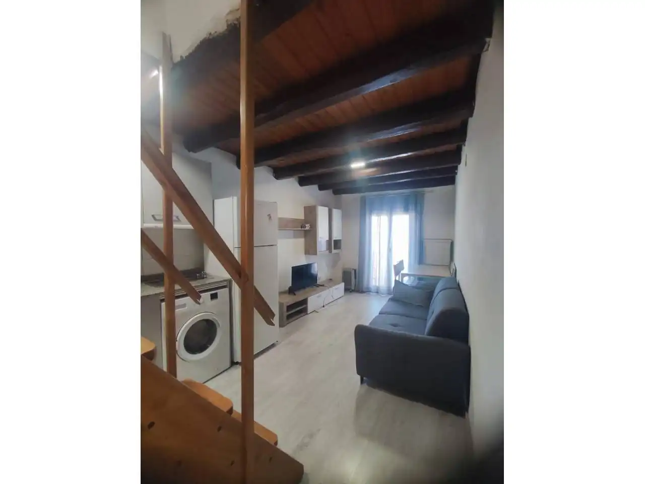 Sala de estar de Ático de alquiler en Barbastro con Parquet, Amueblado y Balcón