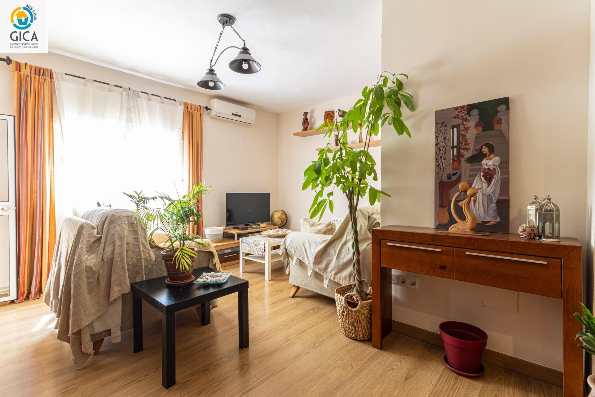 Sala d'estar de Pis en venda en Jerez de la Frontera amb Aire condicionat, Terrassa i Balcó