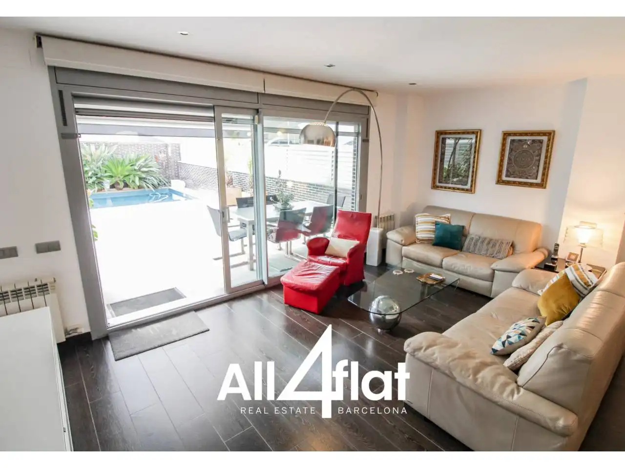 Sala de estar de Casa o chalet de alquiler en L'Hospitalet de Llobregat con Aire acondicionado, Calefacción y Jardín privado