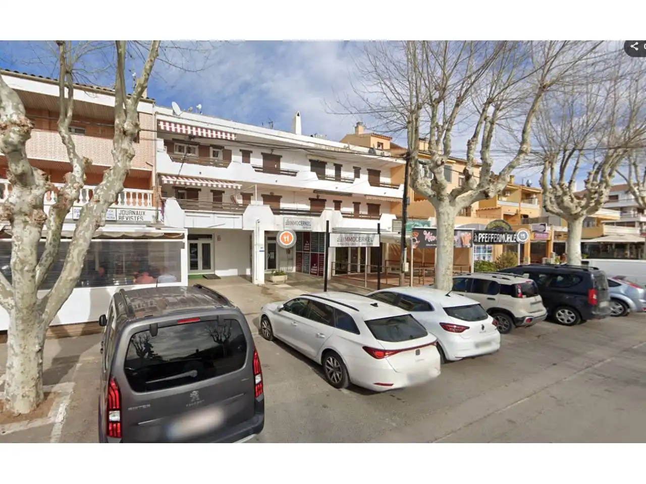Vista exterior de Local en venda en Empuriabrava