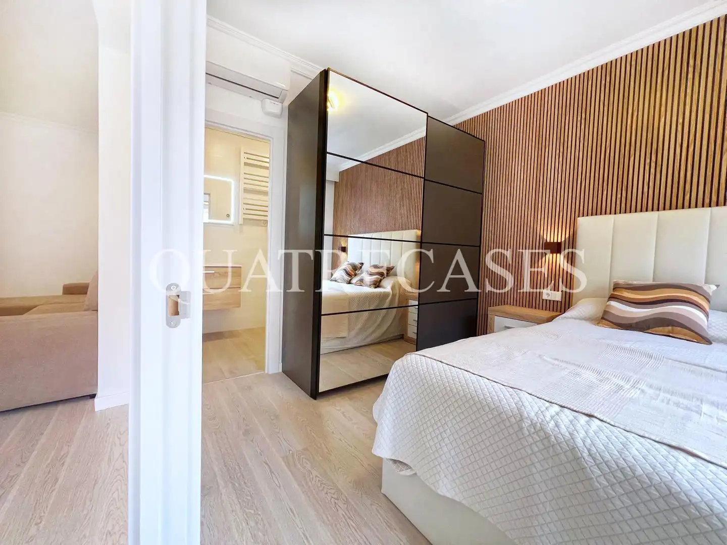 Piso con terraza en venta en Carrer del Rosselló, imagen 11