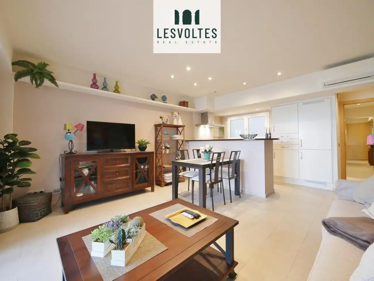 Mini appartamento con terrazza in vendita a Passeig del Mar, imagen 6