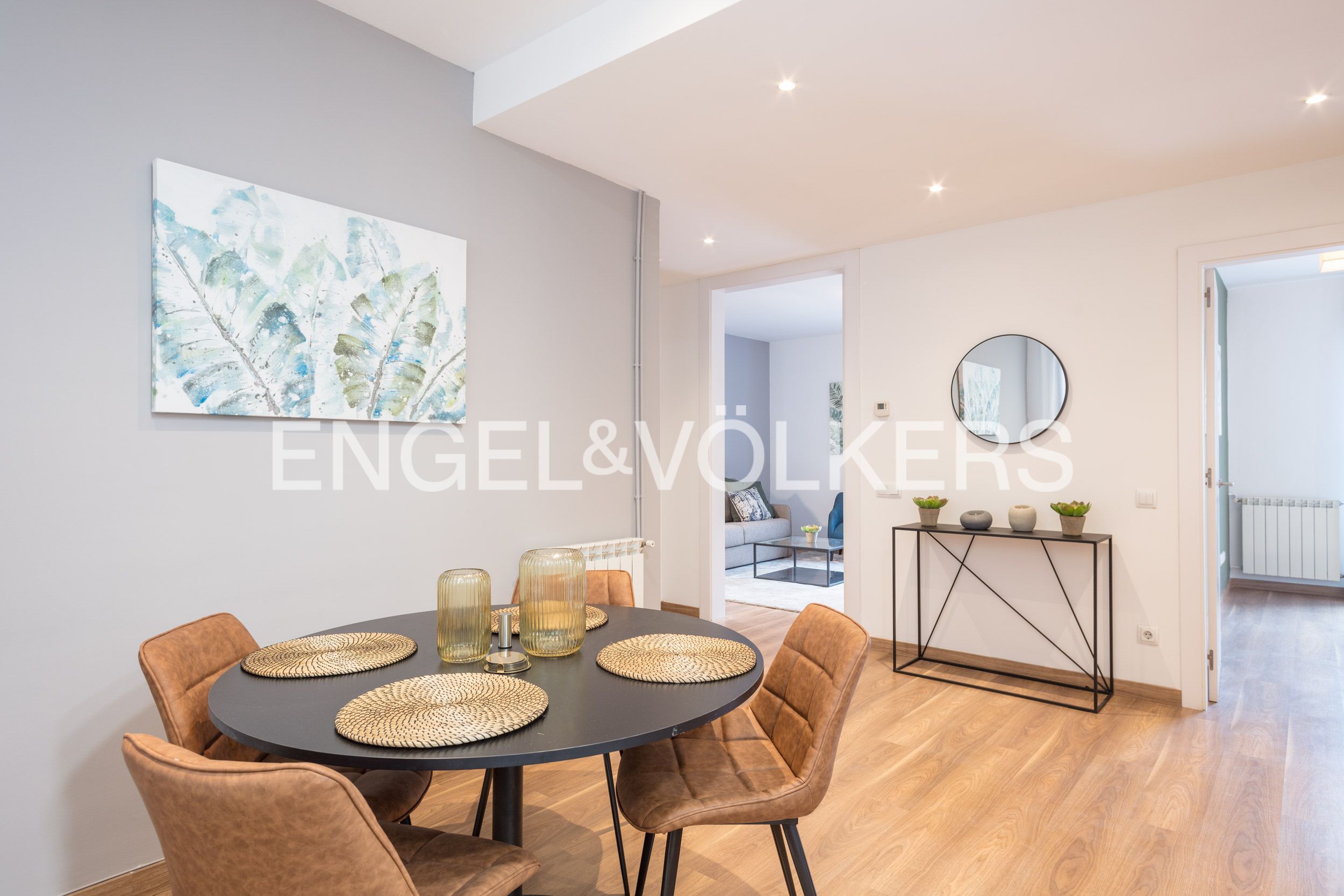 Dining room of Flat for rent in  Barcelona Capital  with Air Conditioner, Heating and Balcony