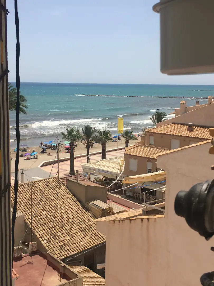 Vista exterior de Piso de alquiler en El Campello con Aire acondicionado, Calefacción y Amueblado