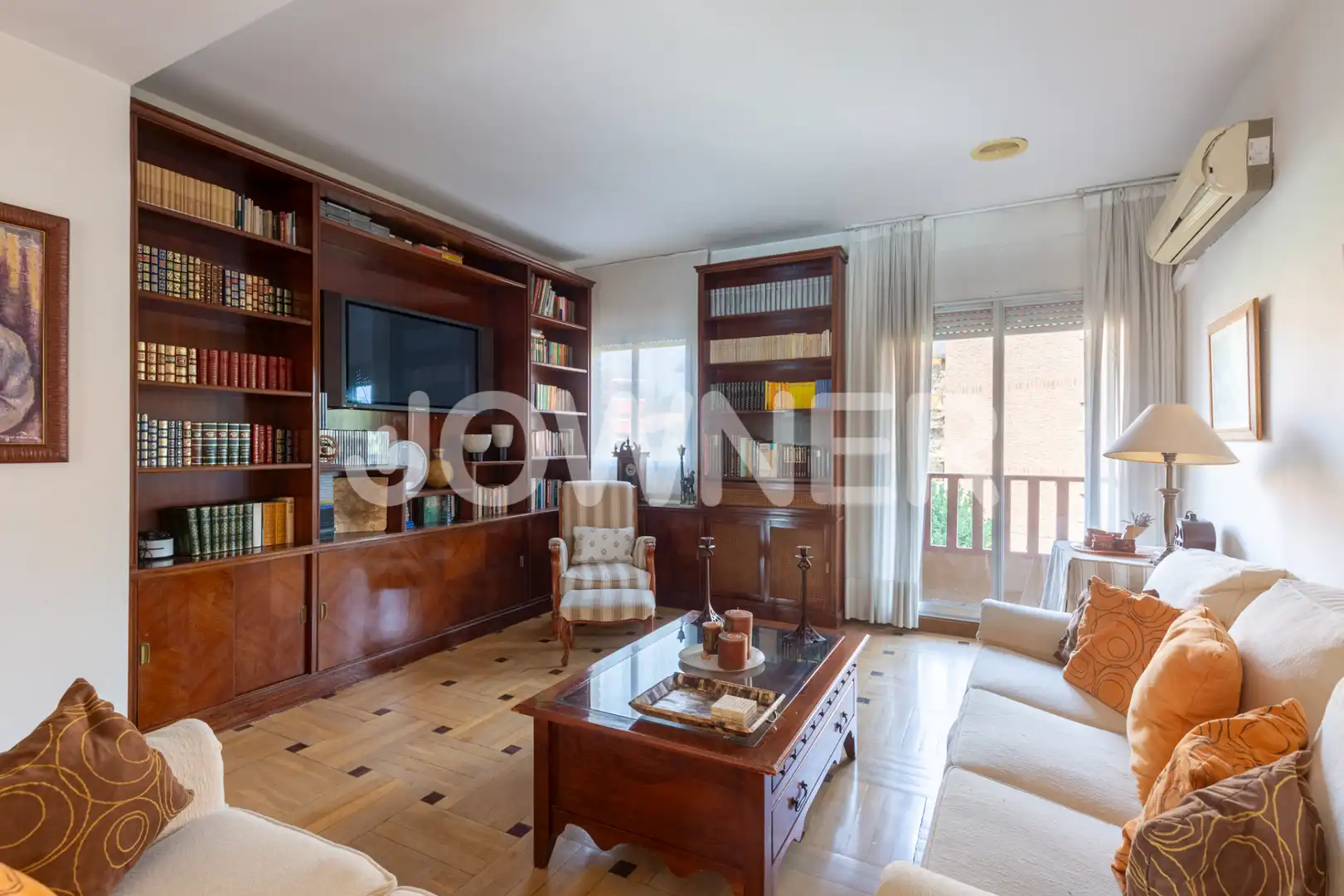 Sala de estar de Piso en venta en Pozuelo de Alarcón con Aire acondicionado, Calefacción y Terraza