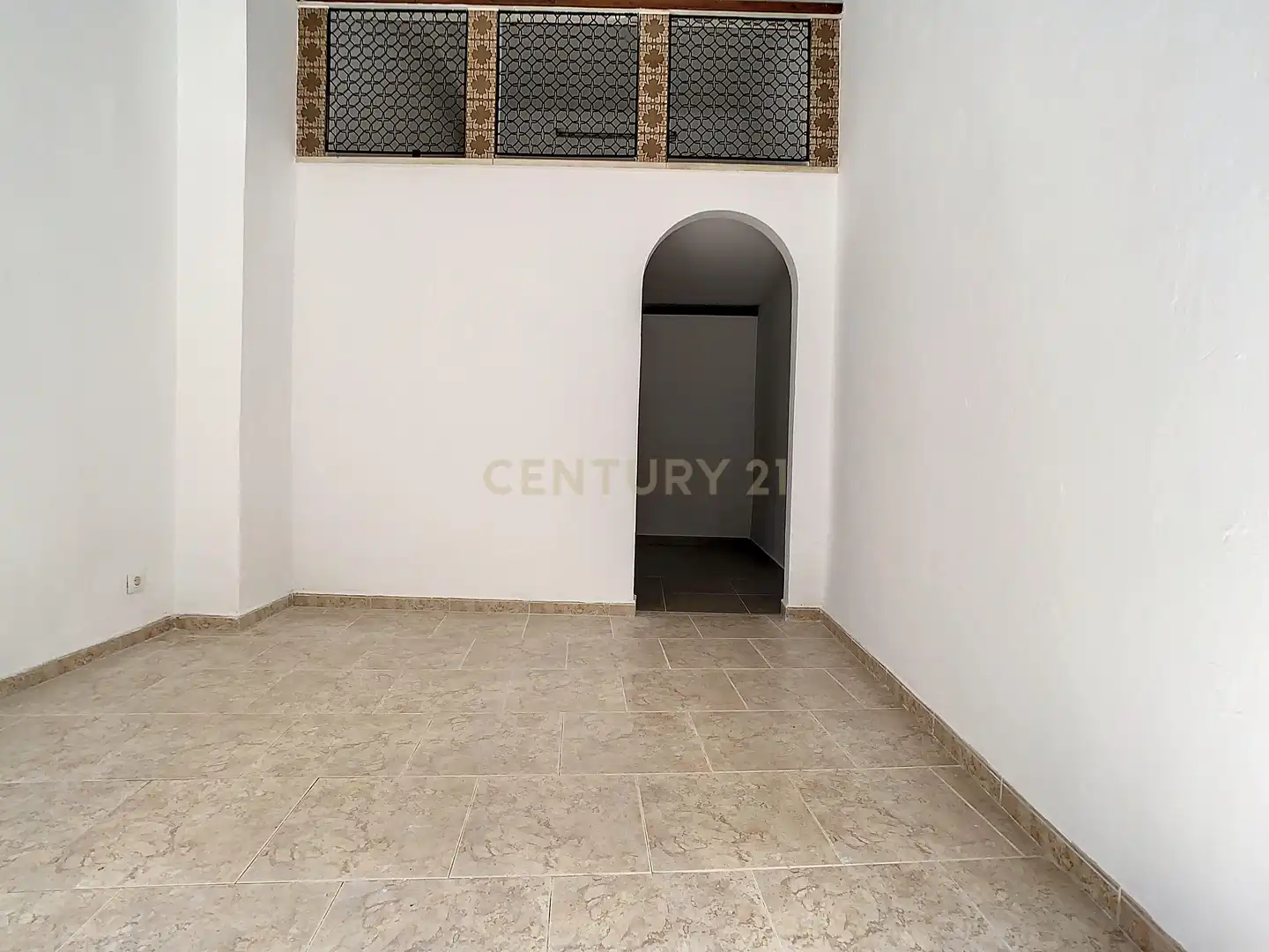 Local en venta en Antequera con Aire acondicionado