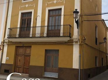 Casa en venta en Calle MARQUESA DE ZENETE