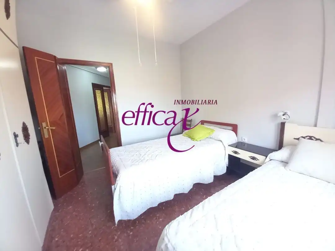 Habitación de Piso en venta en Torrijos con Calefacción