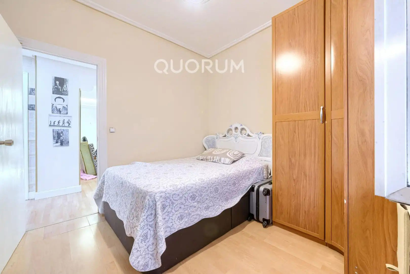 Habitación de Piso en venta en Basauri  con Calefacción y Amueblado