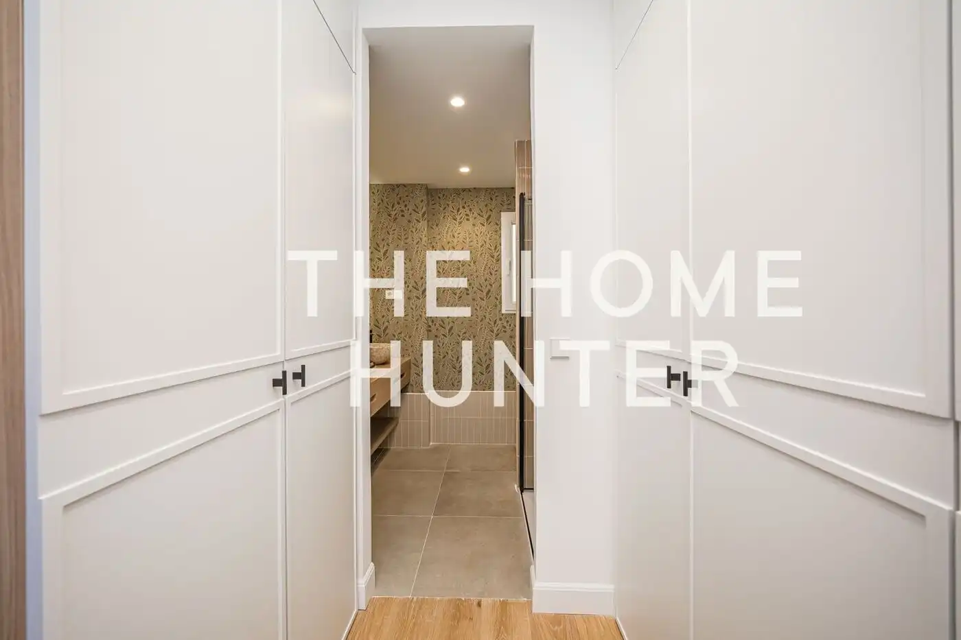 Flat for sale in Madrid  with Air Conditioner, Heating and Furnished