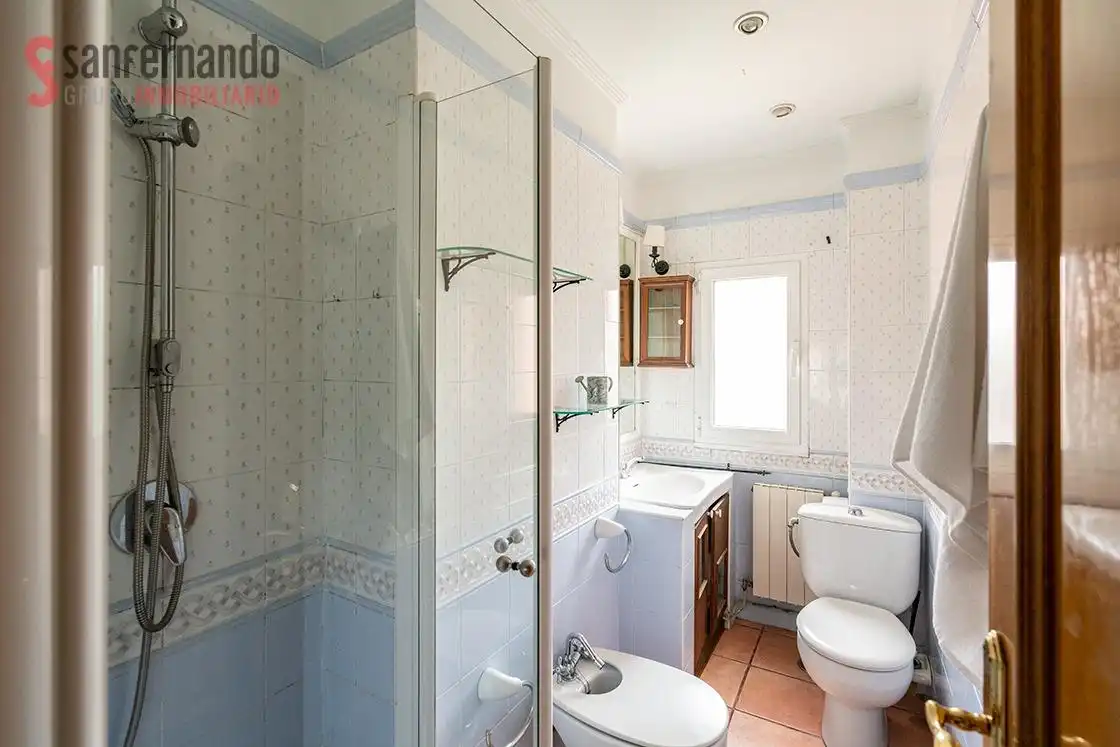 Baño de Piso en venta en Santander con Calefacción