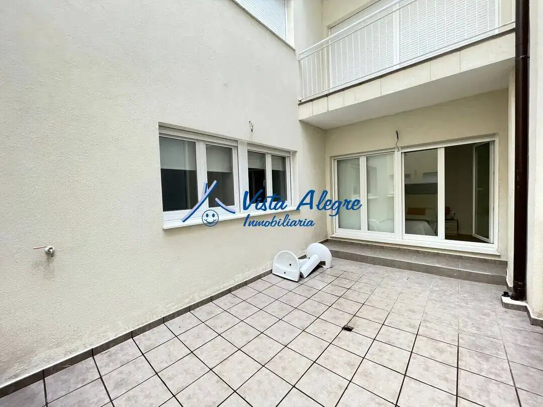 Piso en venta en Calle Lucrecia Arana, 8, Haro