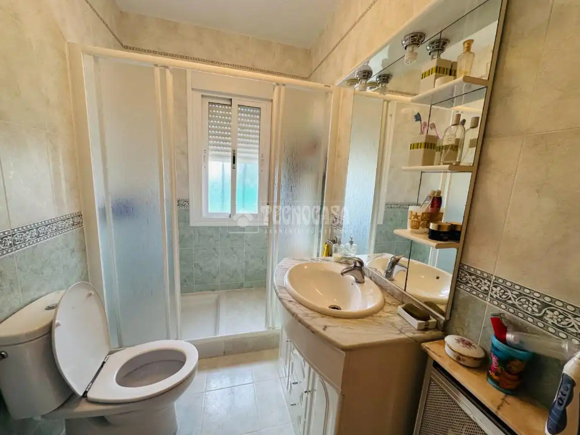 Baño de Casa o chalet en venta en Escalona con Calefacción, Piscina y Amueblado