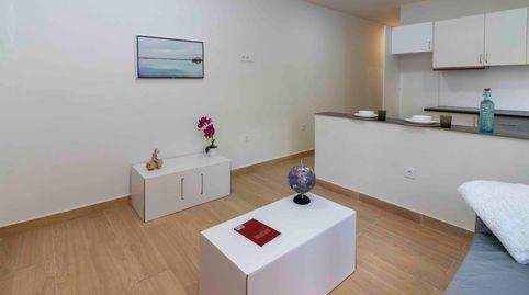 Foto 3 de Piso en venta en Lucas Vazquez Ahillon, Pardaleras, Badajoz Capital