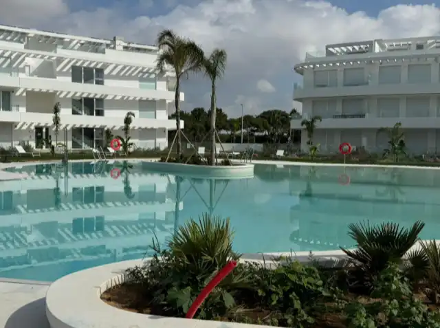 Piscina de Apartamento en venta en Chipiona con Aire acondicionado, Calefacción y Terraza