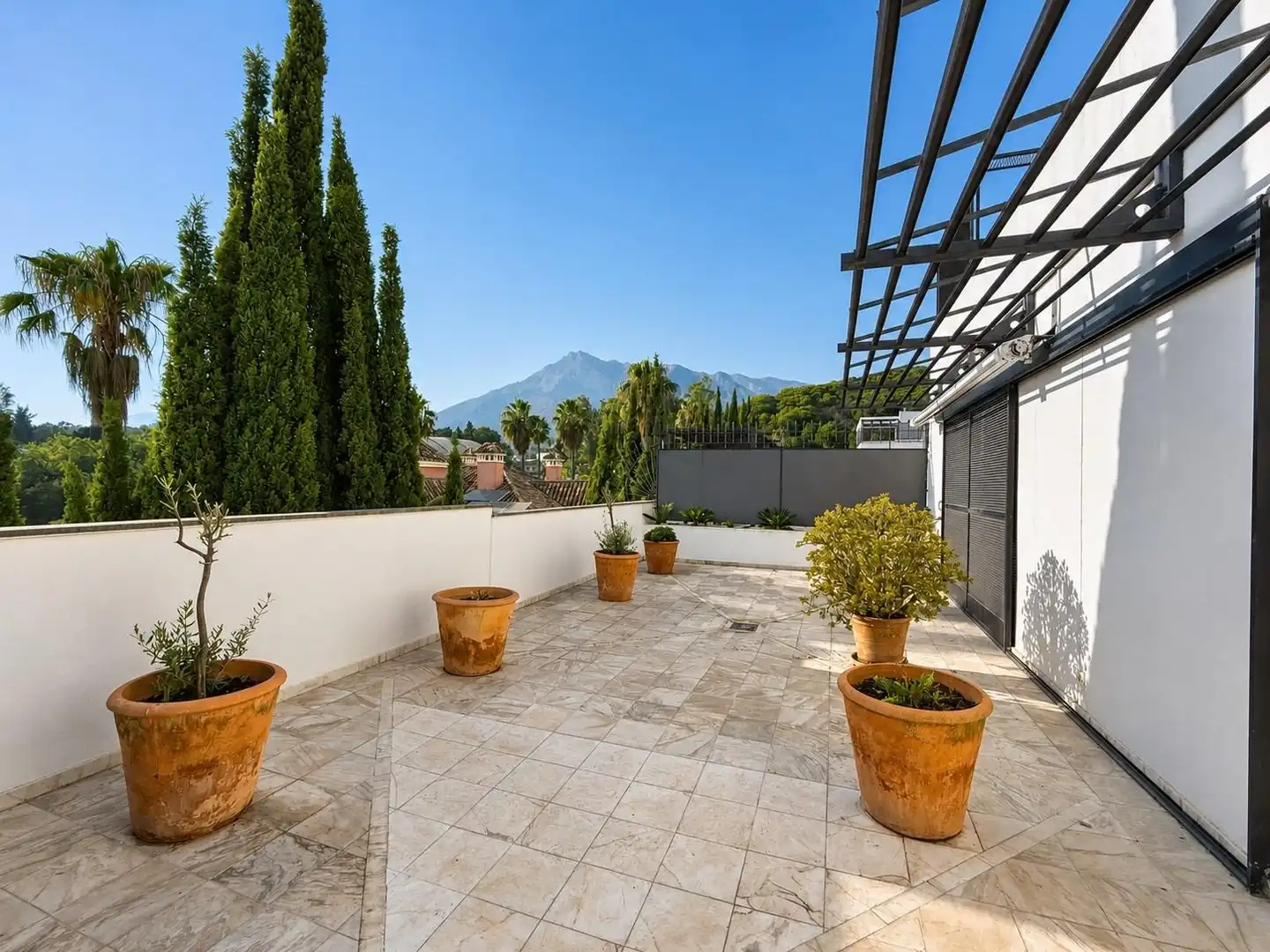 Terraza de Oficina de alquiler en Marbella con Aire acondicionado y Terraza