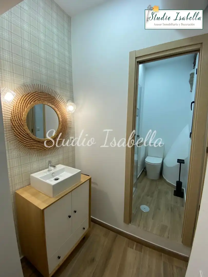 Bathroom of Lofts for rent in Toledo  with Air Conditioner, Heating and Furnished