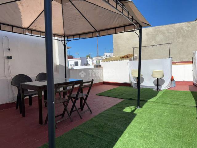 Casa adosada en Venta en La Algaba