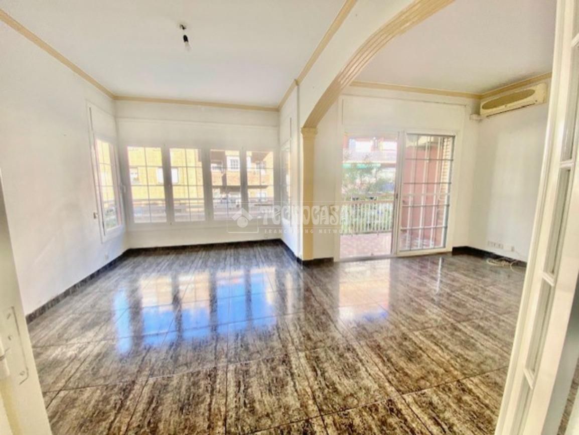 Vista exterior de Piso en venta en  Barcelona Capital con Aire acondicionado, Calefacción y Terraza