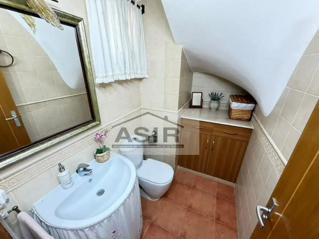 Bathroom of Houses for sale in Sueca  with Air Conditioner, Terrace and Swimming Pool