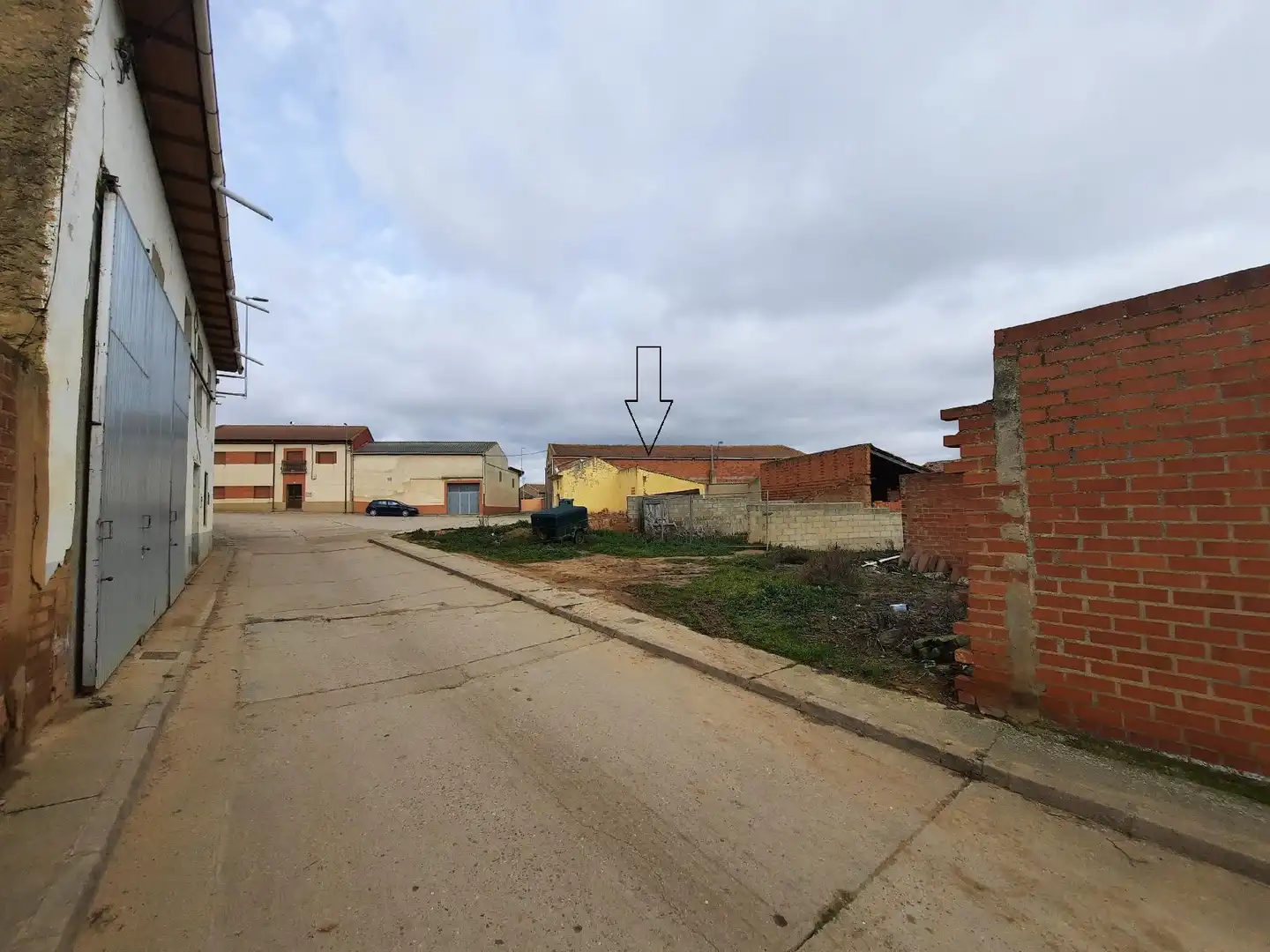 Casa o xalet en venda en Algadefe amb Jardí privat