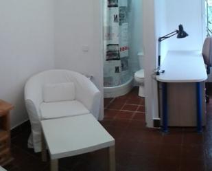 Dormitori de Apartament de lloguer en Villaviciosa de Odón amb Calefacció i Moblat