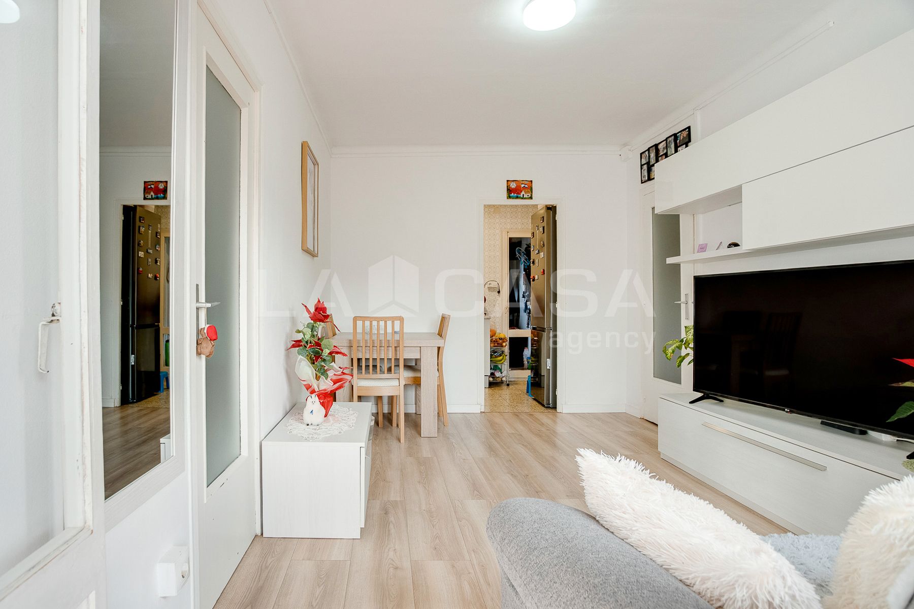 Living room of Attic for sale in L'Hospitalet de Llobregat