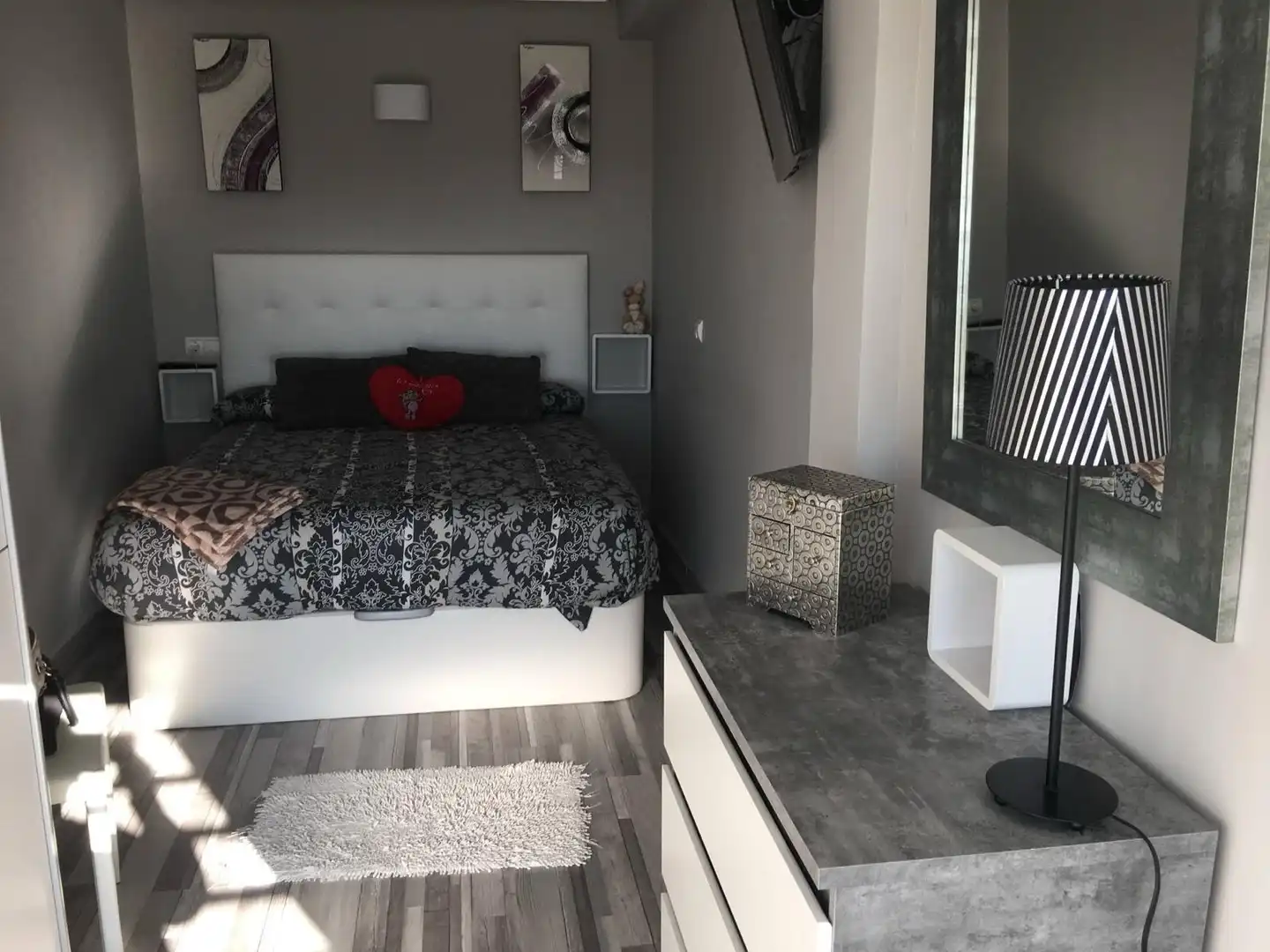Schlafzimmer von Wohnungen zum Verkauf in Benidorm mit Privatgarten, Terrasse und Möbliert