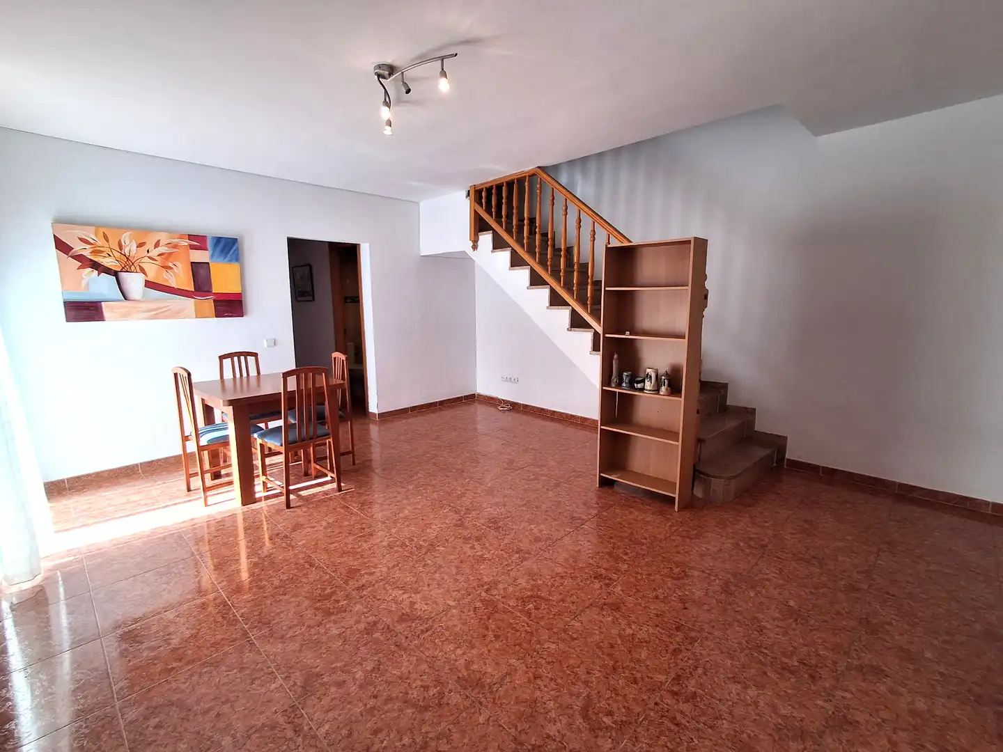 Wohnzimmer von Einfamilien-Reihenhaus zum Verkauf in Mont-roig del Camp mit Klimaanlage, Privatgarten und Terrasse