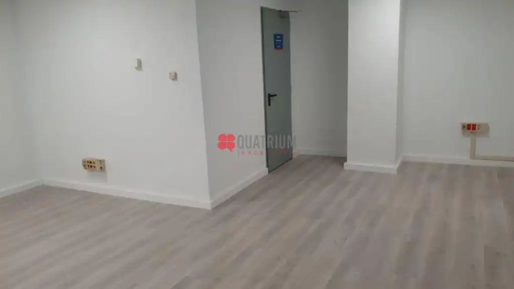 Business premises for sale in Centro - Juan Flórez - Plaza Pontevedra