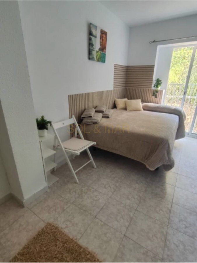 Habitación de Estudio en venta en Torremolinos con Aire acondicionado, Calefacción y Amueblado