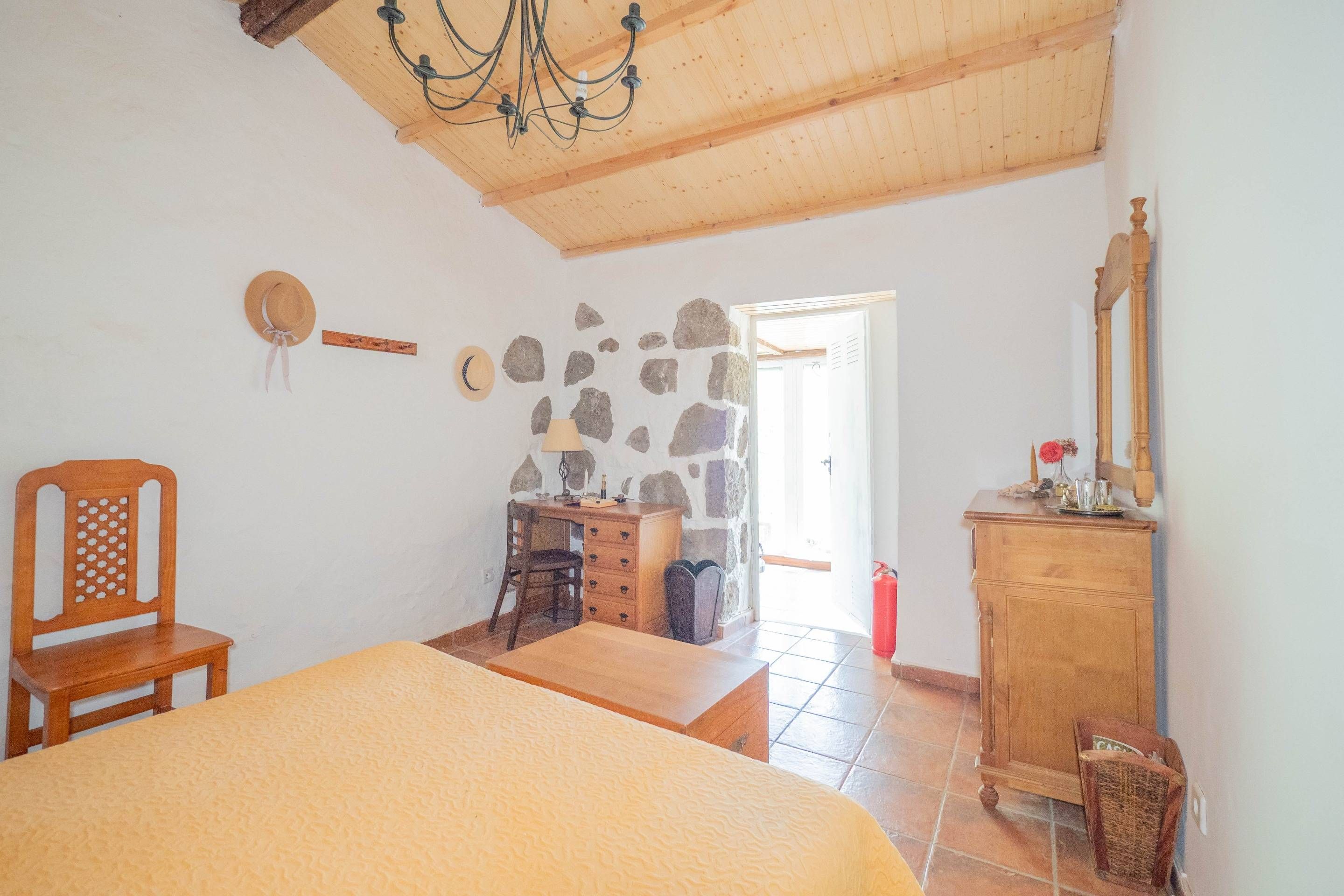 Bedroom of Country house for sale in Vega de San Mateo