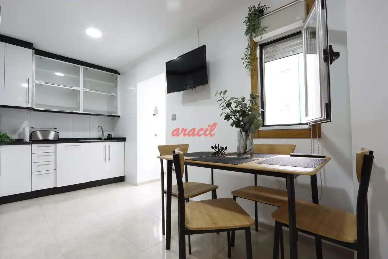 Cocina de Piso en venta en Ourense Capital  con Calefacción, Trastero y Amueblado