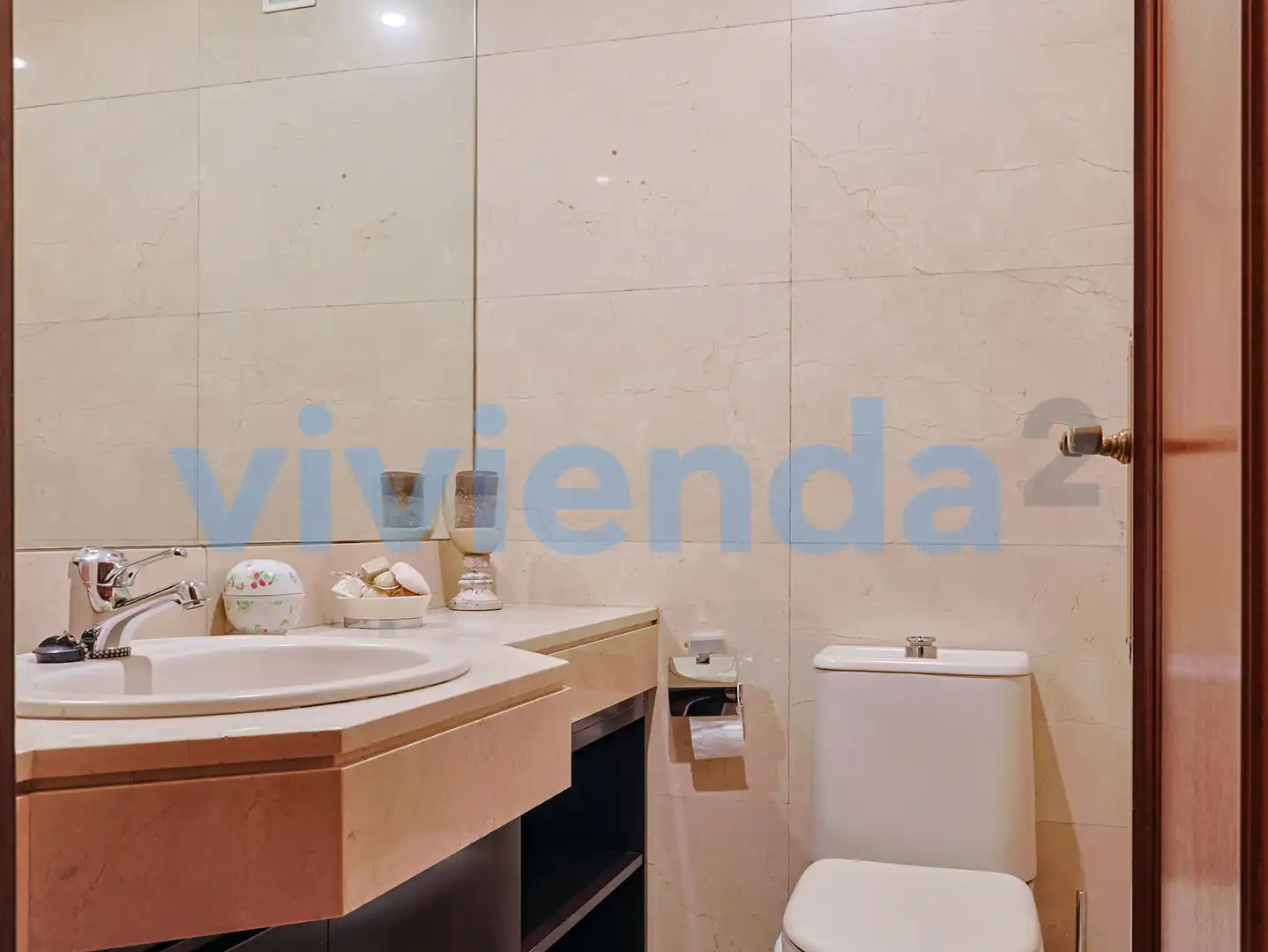 Bathroom of Flat for sale in Madrid  with Air Conditioner, Terrace and Swimming Pool
