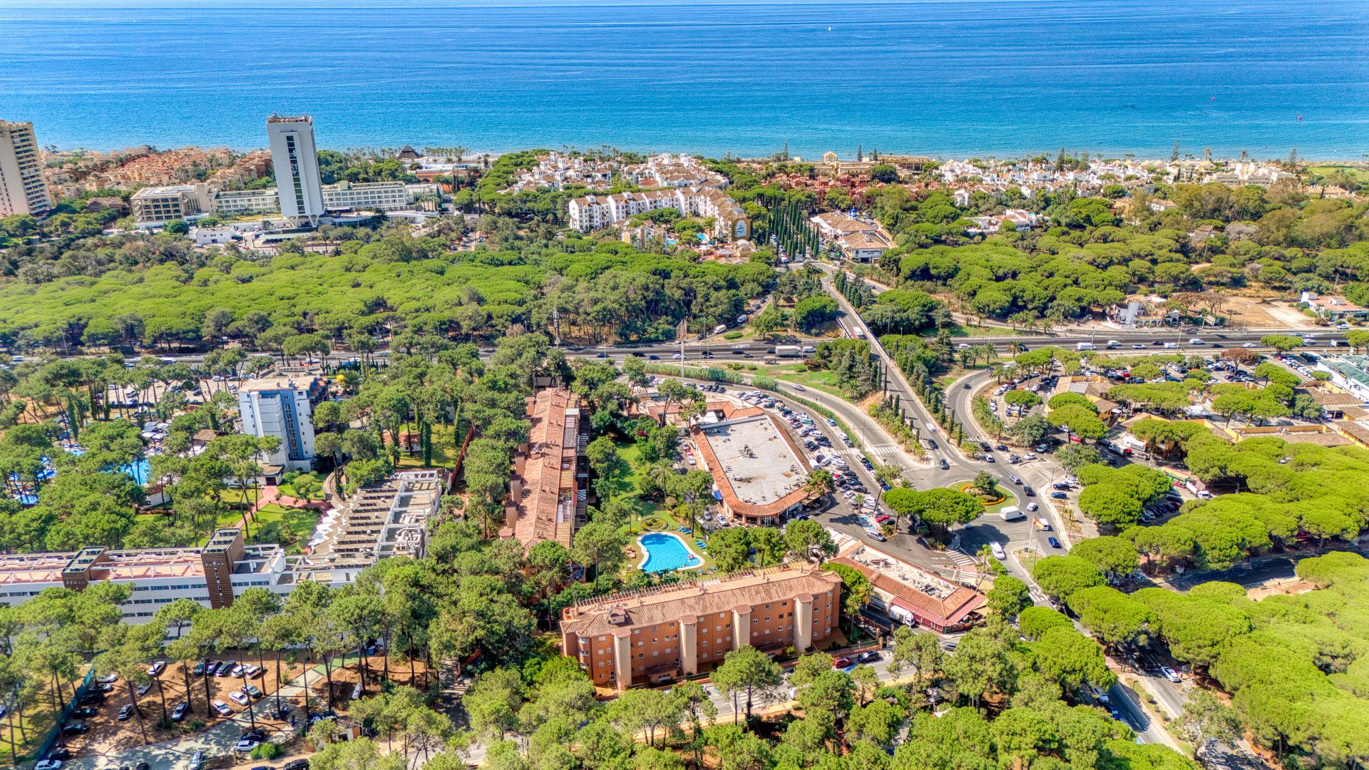 Erdgeschoss zum Verkauf in VALERIANO RODRIGUEZ-ELVIR, Santa María, Elviria - Cabopino