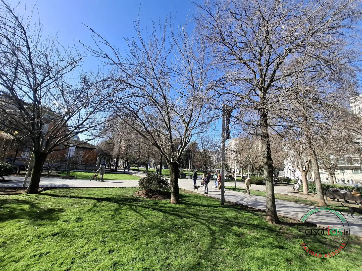 Vista exterior de Piso en venta en Gijón  con Calefacción