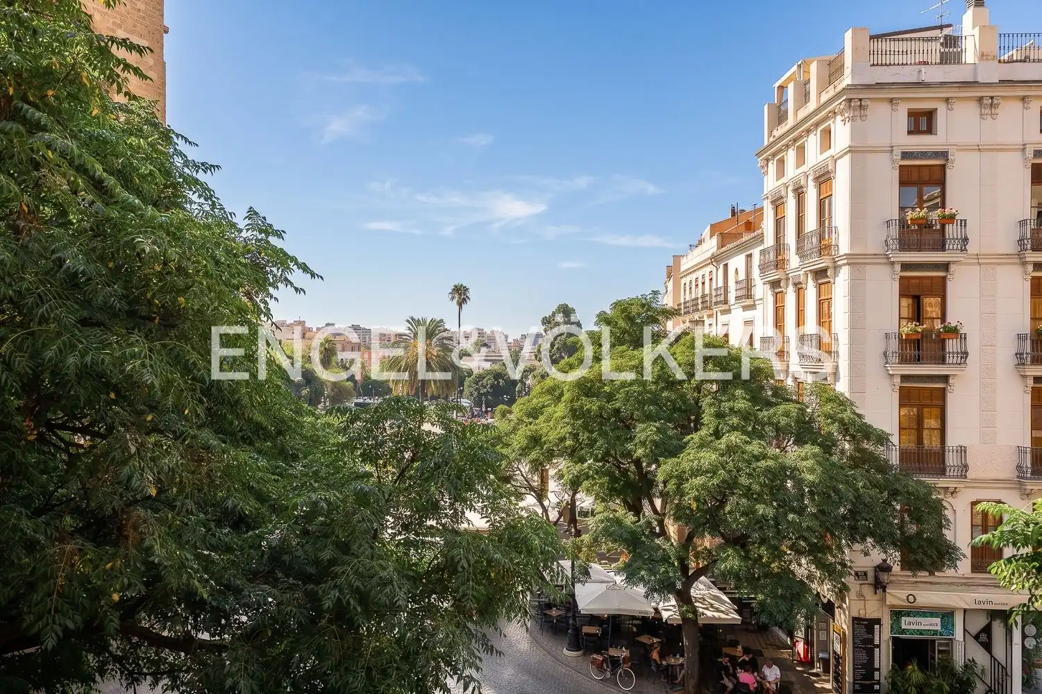 Flat for rent in Plaça dels Furs, El Carme
