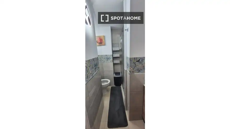 Baño de Estudio para compartir en Arona con Aire acondicionado, Terraza y Amueblado